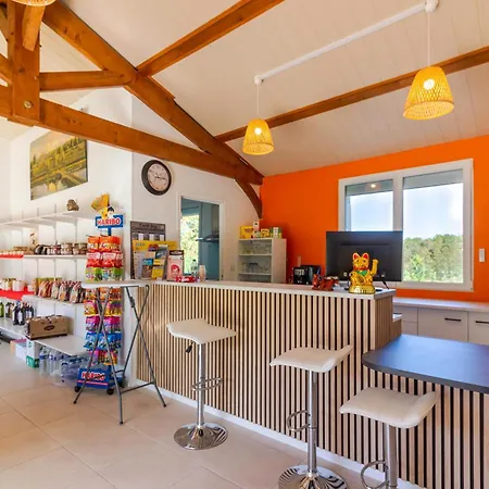 2 De L'oree Du Bois * Thenon