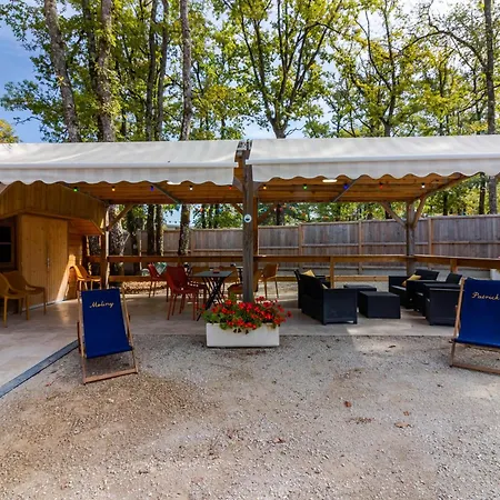 2 De L'oree Du Bois *